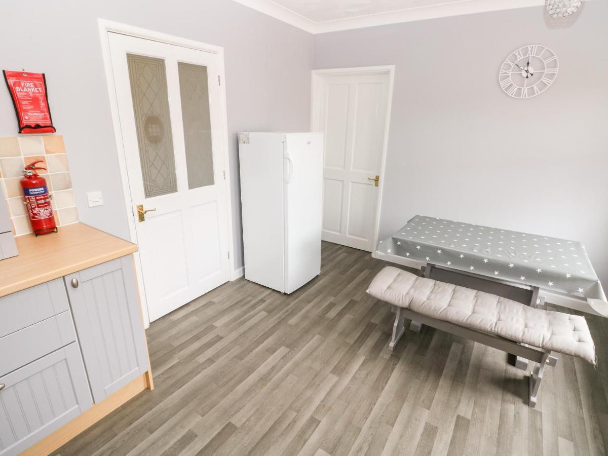 Willa 23 Charles Thomas Avenue Pembroke Dock Zewnętrze zdjęcie